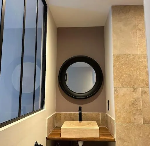 Refuge Des Sens à *